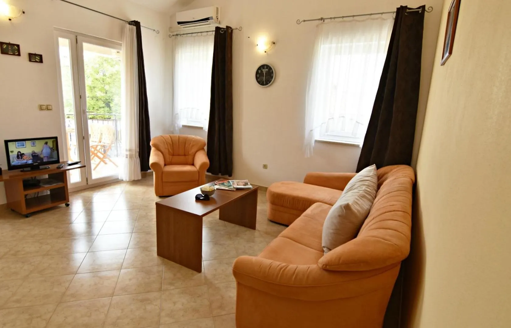 Family Friendly Apartments With A Swimming Pool Tar, Porec - 22736 Tar-Vabriga