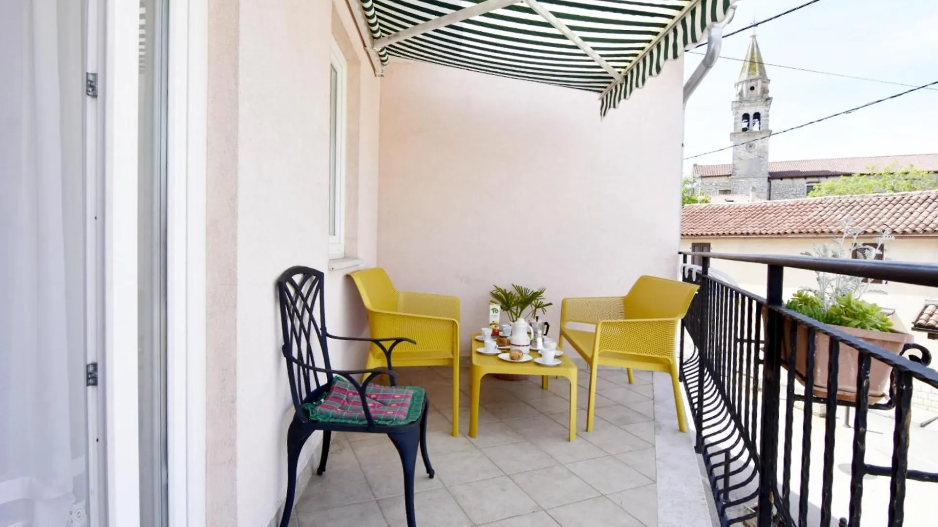 Family Friendly Apartments With A Swimming Pool Tar, Porec - 22736 Tar-Vabriga